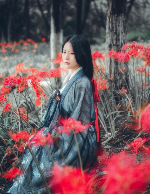 汉服古风写真彼岸花 - 拿相机的执义